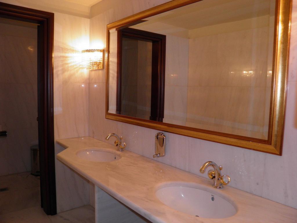 Hotel Meletiou Thebes Buitenkant foto
